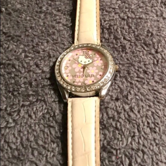 Real Hello Kitty wristwatch with white band - Picture 2 of 2