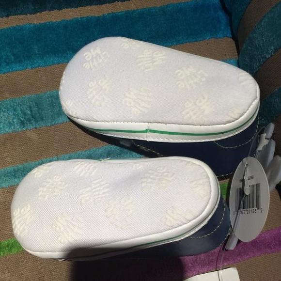 NWT Blue High-Top Tennis Shoes - Picture 2 of 4