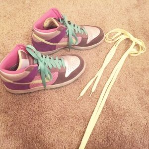 Nike Women's Dunk High 6.0