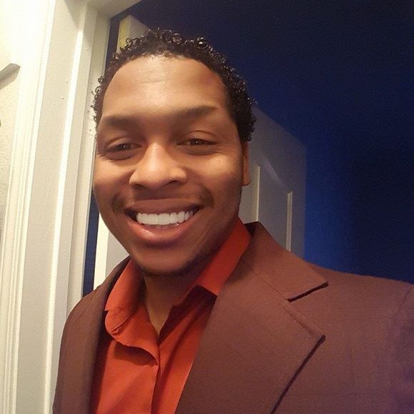 Meet your Posher, Elijah