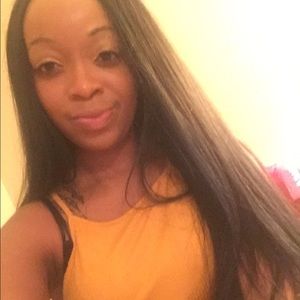 Meet your Posher, Ashley