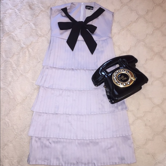 ModCloth Dresses & Skirts - Sister Jane ASOS Modcloth Bow Shift dress lilac