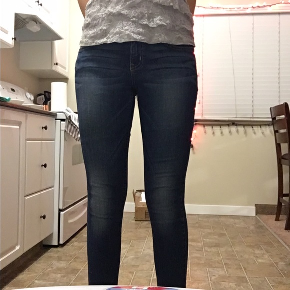 Very flattering dark wash skinny jeans