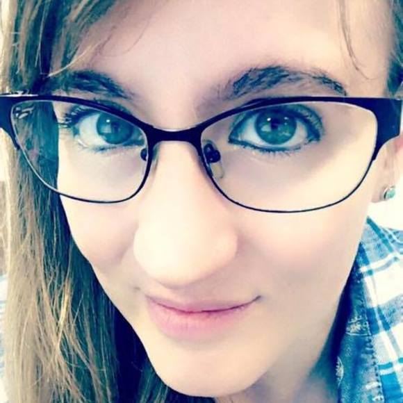 Meet your Posher, Loretta