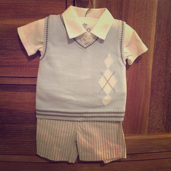 ✨New✨ F.A.O Schwartz  6 month boy dress outfit - Picture 1 of 4