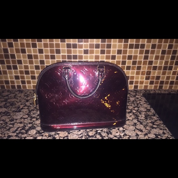 Louis Vuitton Alma pm