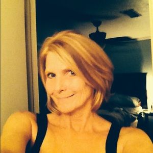 Meet your Posher, Pam