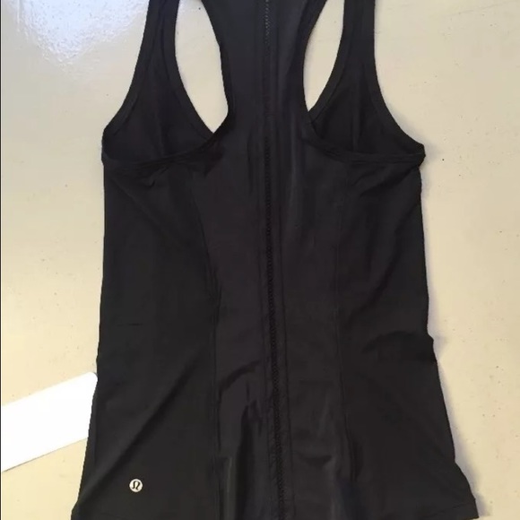 Brand new w/tags Lululemon Black Sculpt Singlet 6