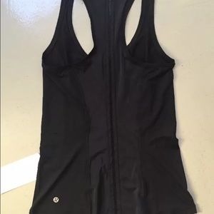 Brand new w/tags Lululemon Black Sculpt Singlet 6