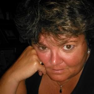Meet your Posher, Denise