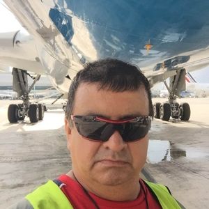 Meet your Posher, Jose luis