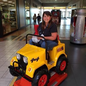 Meet your Posher, Connie