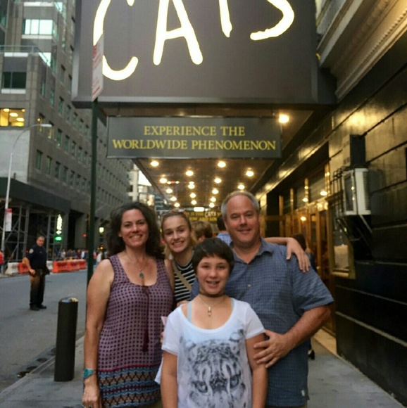 Meet Your Posher - Picture 4 of 8