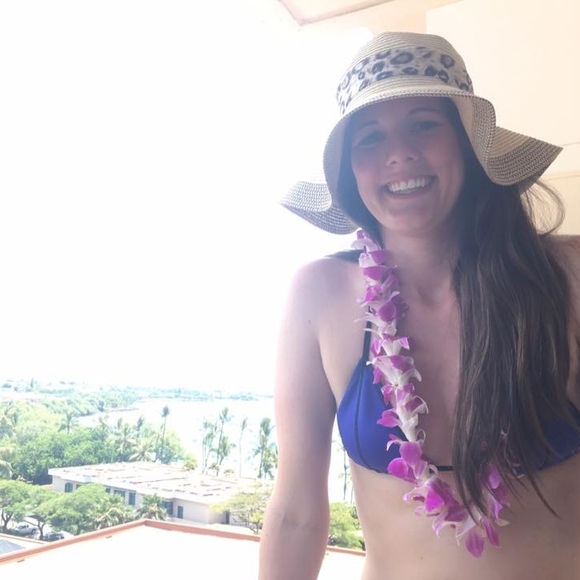 Meet your Posher, Chrissy - Picture 1 of 1