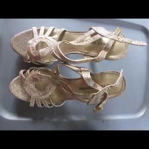 Audrey Brooke gold heels