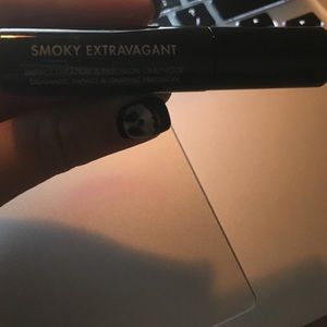 Makeup forever smoky extravagant mascara