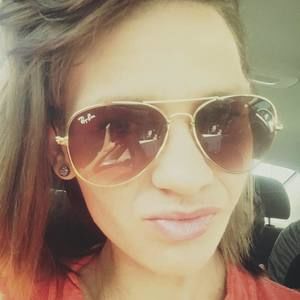 Meet your Posher, Angela