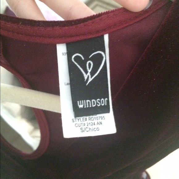 Velour wine colored dress - Picture 3 of 4