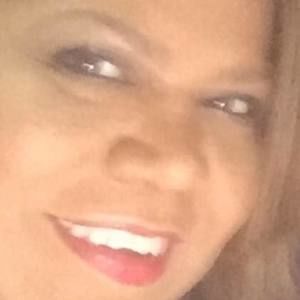 Meet your Posher, Adilia