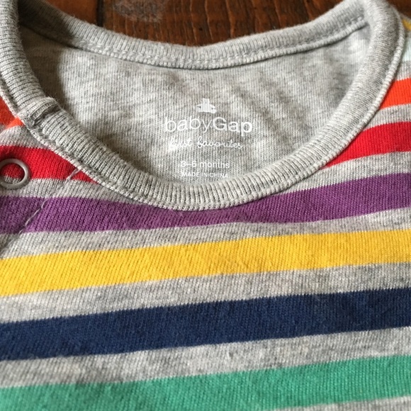 Gap Rainbow Quilted Romper. - Picture 2 of 3