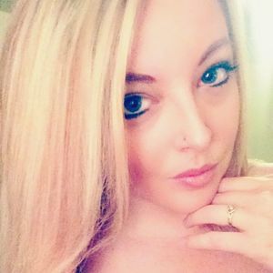 Meet your Posher, Justine