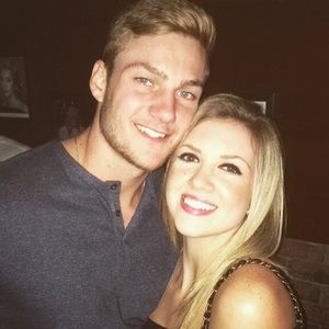 Meet your Posher, Becca