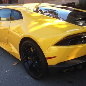 Meet your Posher, Christian