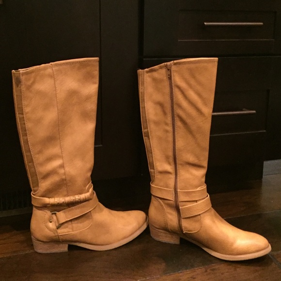 BareTraps Shoes - BareTraps riding boots.
