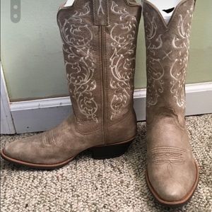 Twisted X women's cowboy boots!
