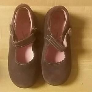 buster brown shoes