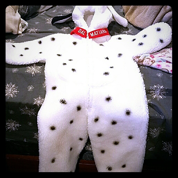 Disney store 101 Dalmatian costume