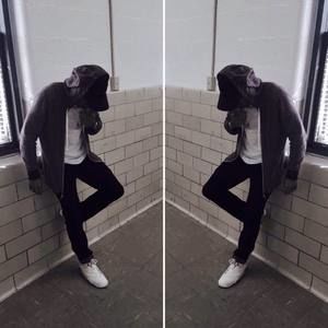 Meet your Posher, Deangelo