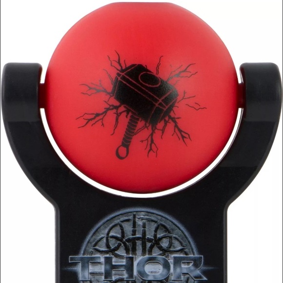 THOR Projectable LED Marvel Night Light. - Picture 3 of 3