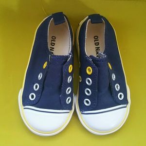 6c Old Navy Shoes