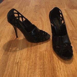 Steve Madden Luxe Black Peep Toe Pump Sz 7.5