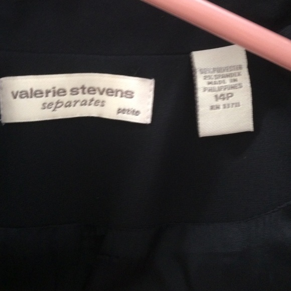 Blazer - Picture 3 of 3