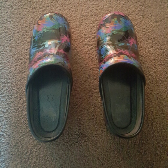 Dansko XP - Picture 1 of 3