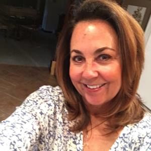 Meet your Posher, Dee