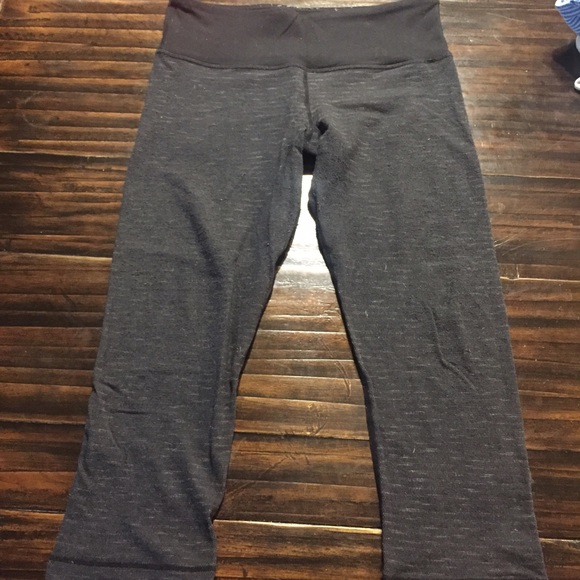 Lululemon Wunder Under 6