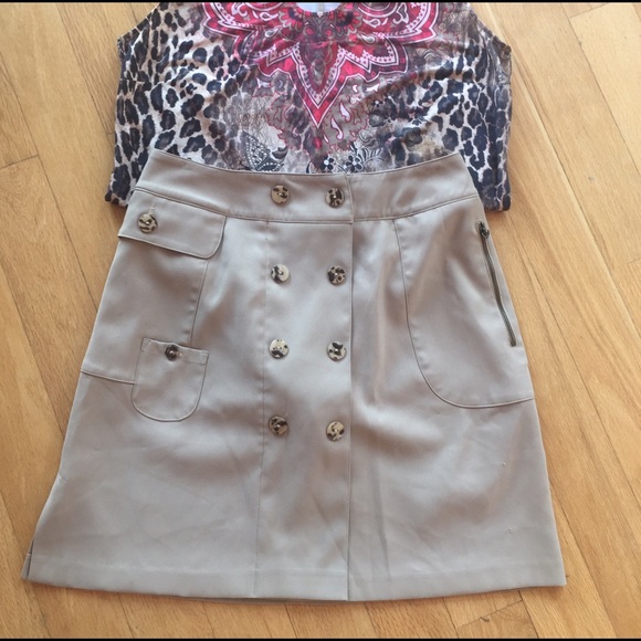 Le Helene Outfit. Golf Skirt and Top - Picture 2 of 4