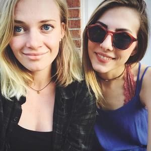 Meet your Posher, Abigail