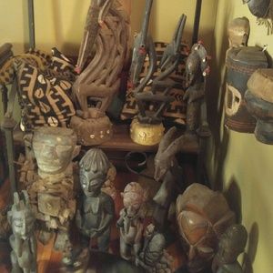 African statues
