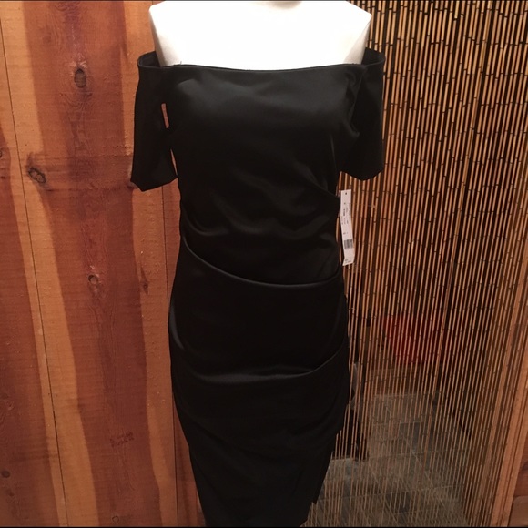 Nicole Miller Dresses & Skirts - Nicole Miller ruched cocktail dress. NWT
