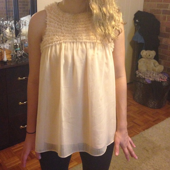 Sacks Fifth Avenue Ruffle Tank top - Picture 2 of 3