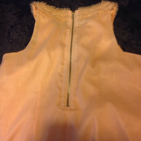 Sacks Fifth Avenue Ruffle Tank top - Picture 3 of 3