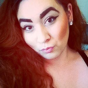 Meet your Posher, Clara