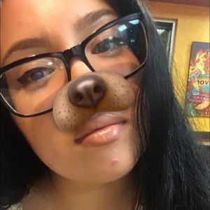 Meet your Posher, Zenaida