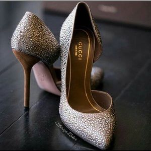 Meet your Posher, Ana