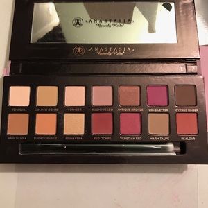 Anastasia modern Renaissance