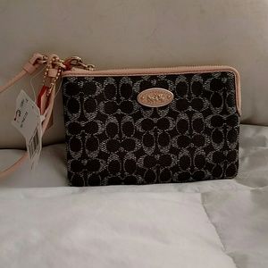 Wristlet. COACH